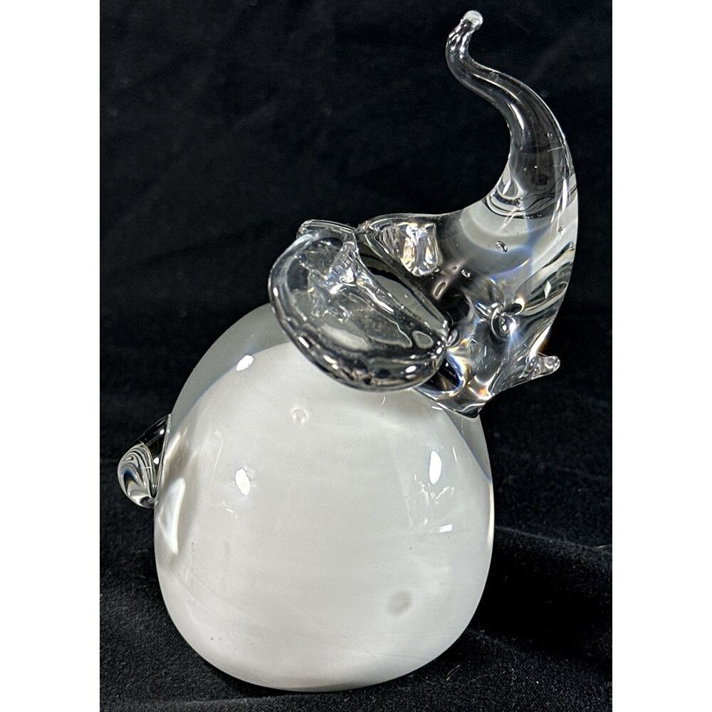 Art Glass Elephant Figurine Clear & White Blown Glass 4.75” Murano Style - Picture 6 of 8